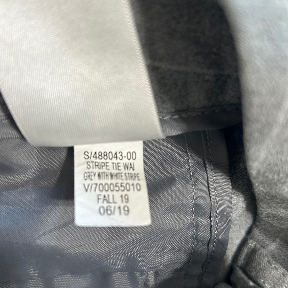 Banana Republic Grey Pinstripe Pleated Cuffed Trousers Size 0 Workwear Pants - Picture 12 of 12